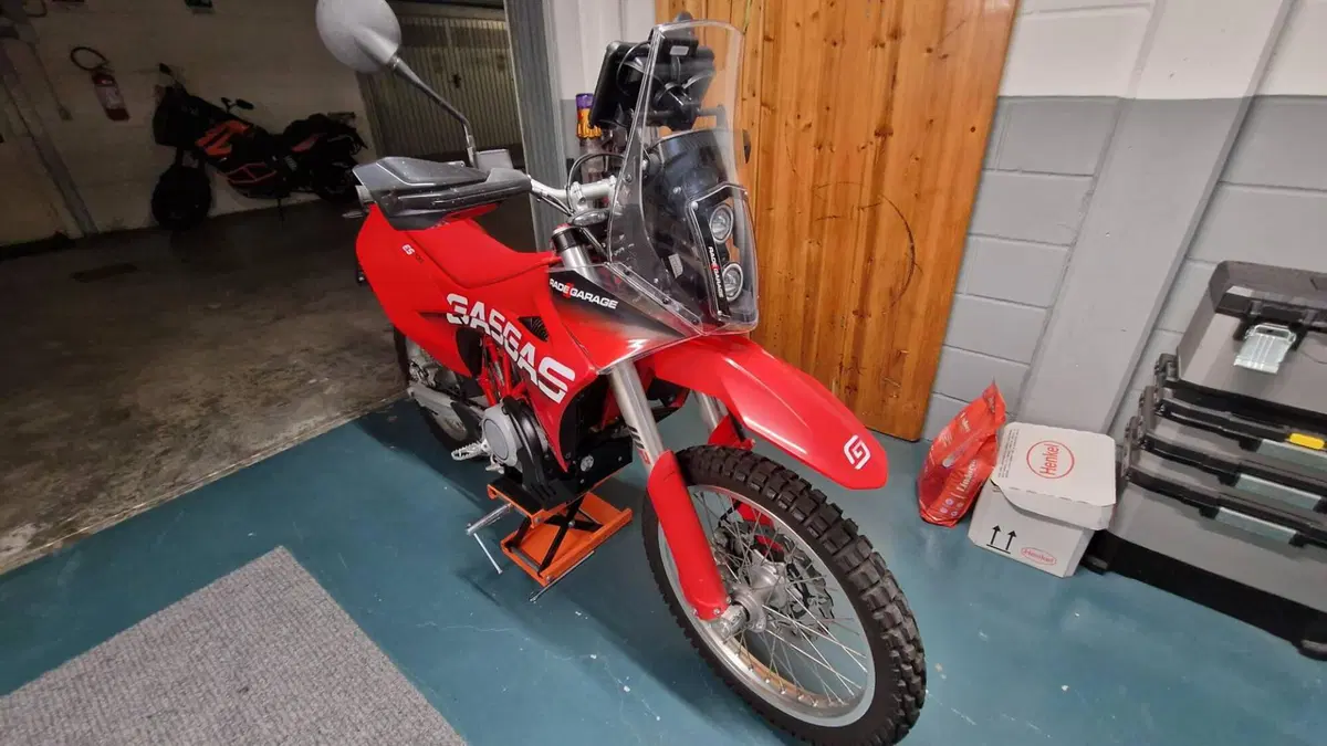 GASGAS ES 700 (2022 - 26) (3)