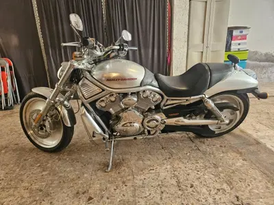 Harley-Davidson 1130 V-Rod (2006) - VRSCA usata