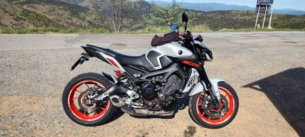 Yamaha MT-09 (2017 - 20) (8)
