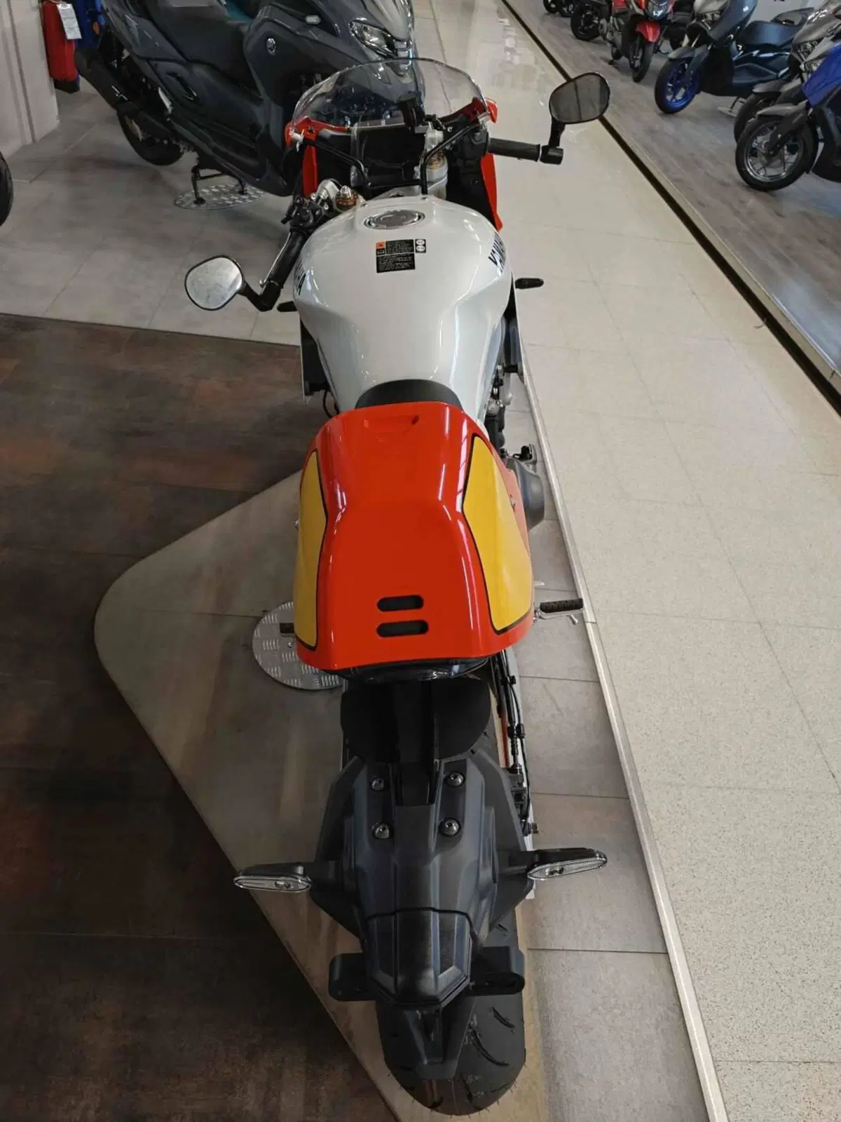 Yamaha XSR 900 GP (2024 - 26) (3)