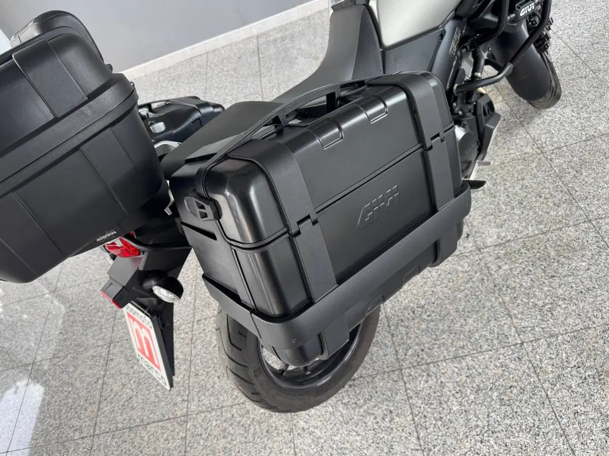 Suzuki V-Strom 1000 ABS (2014 - 17) (13)