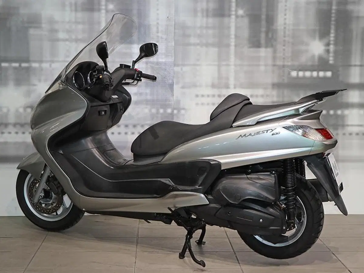 Yamaha Majesty 400 (2004 - 08) (2)