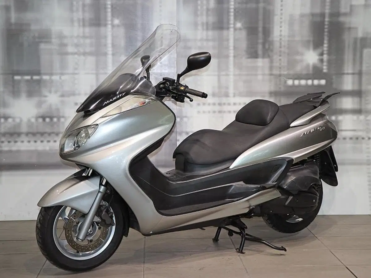 Yamaha Majesty 400 (2004 - 08) (5)