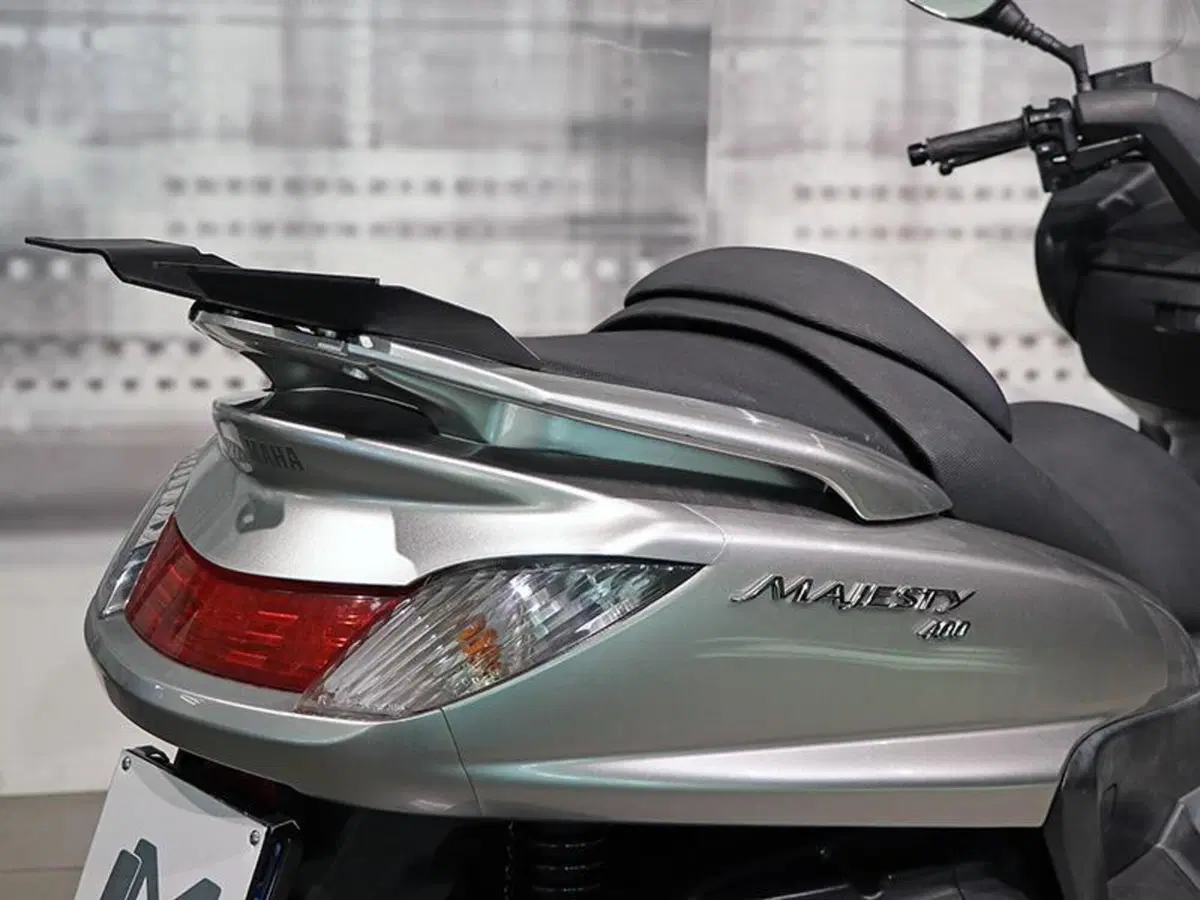 Yamaha Majesty 400 (2004 - 08) (7)