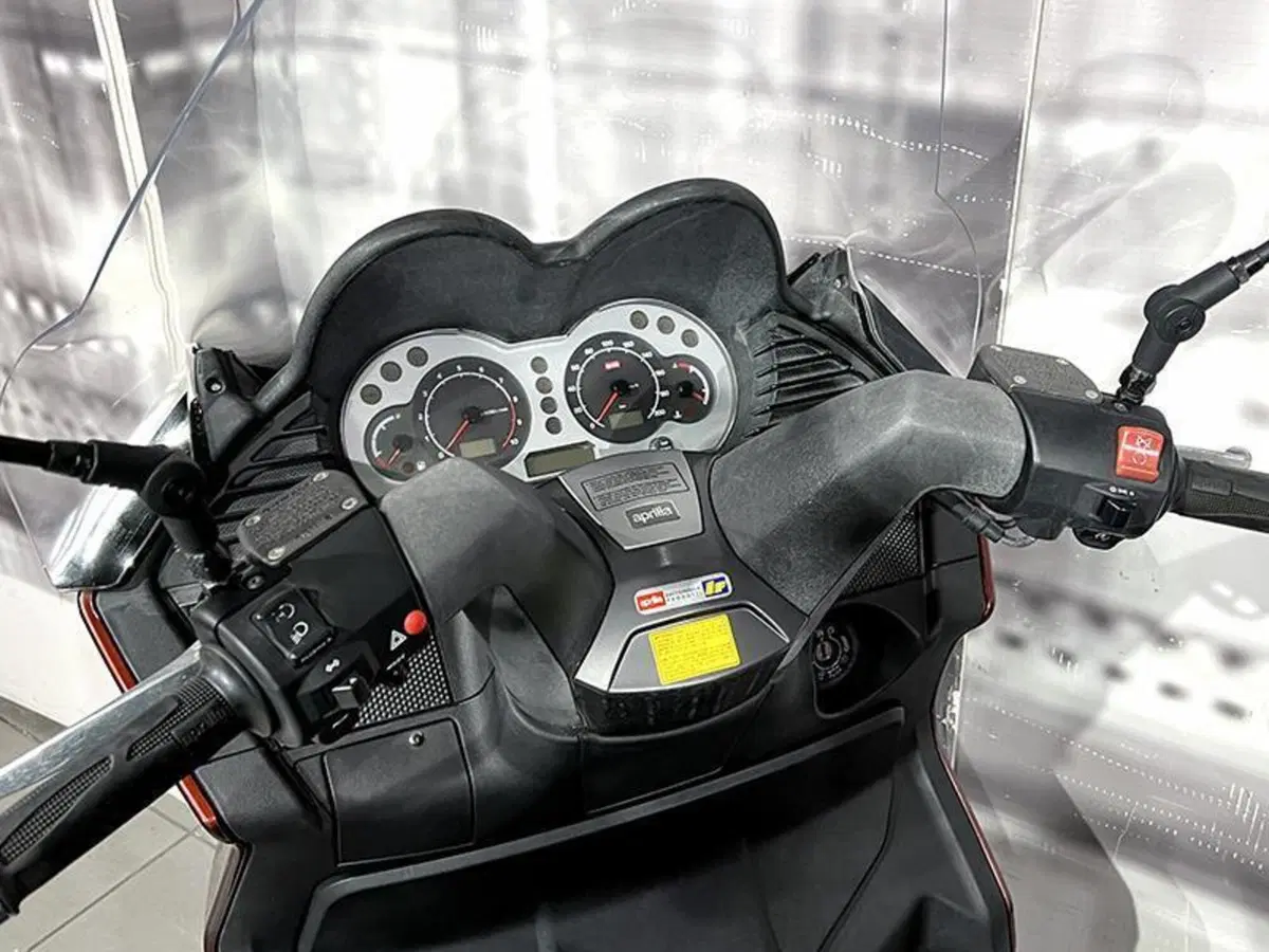 Aprilia Atlantic 500 (2001 - 02) (6)
