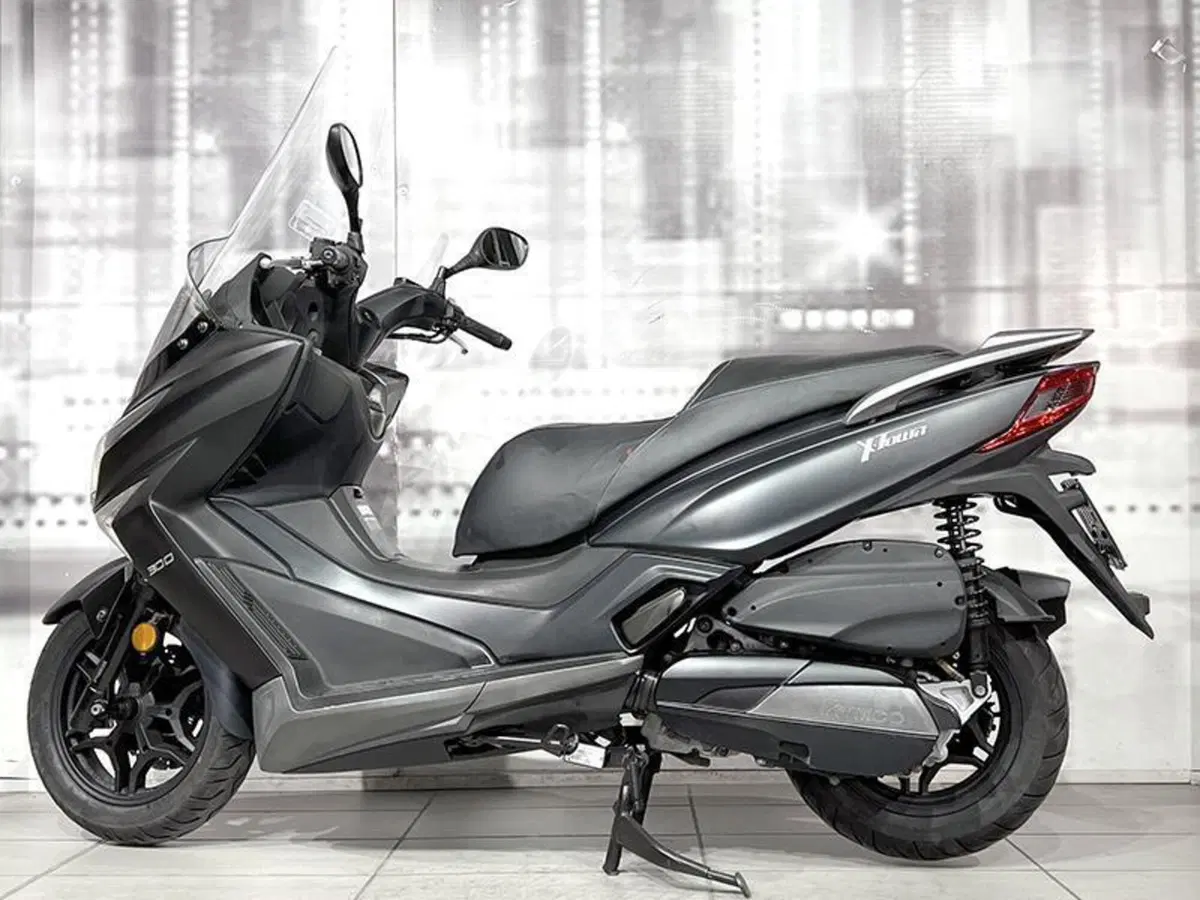 Kymco X-Town 300i ABS (2016 - 20) (2)