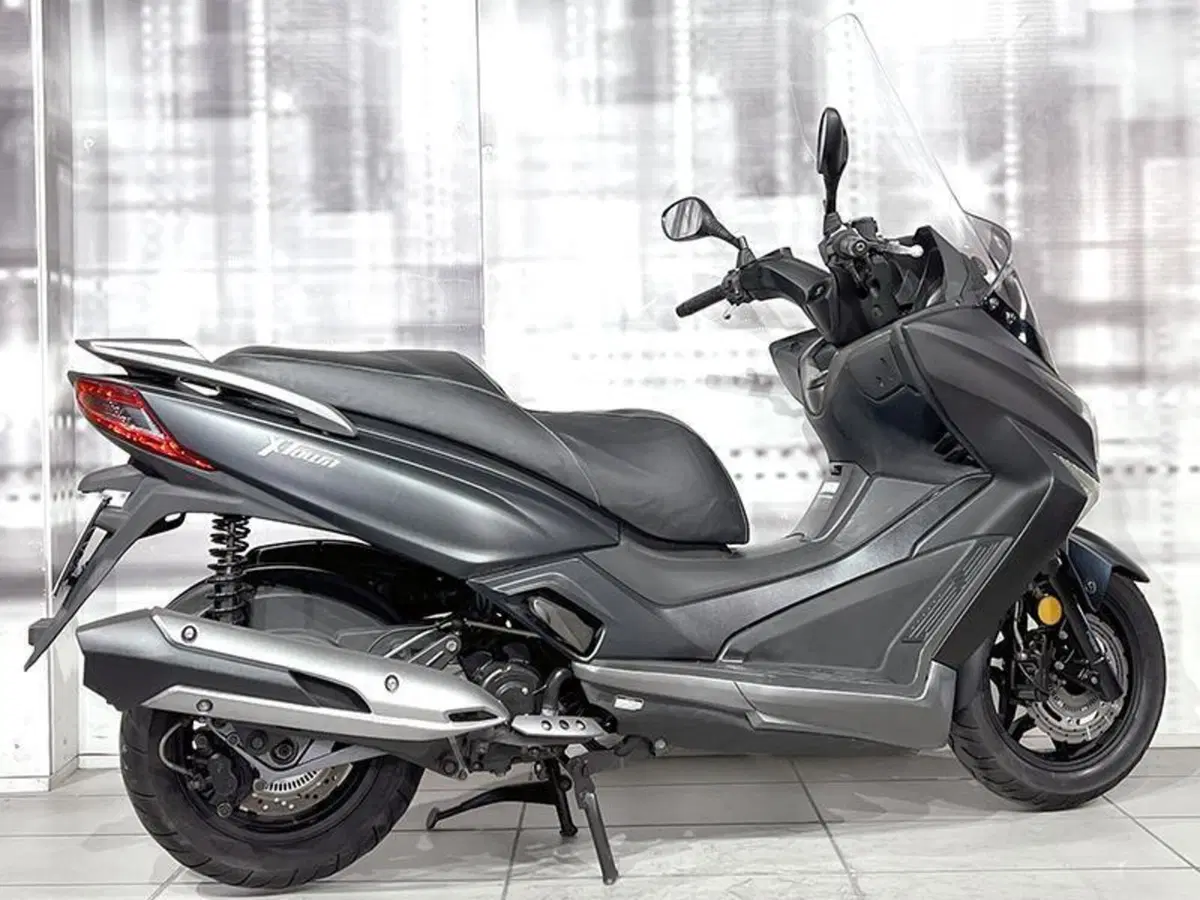 Kymco X-Town 300i ABS (2016 - 20) (8)