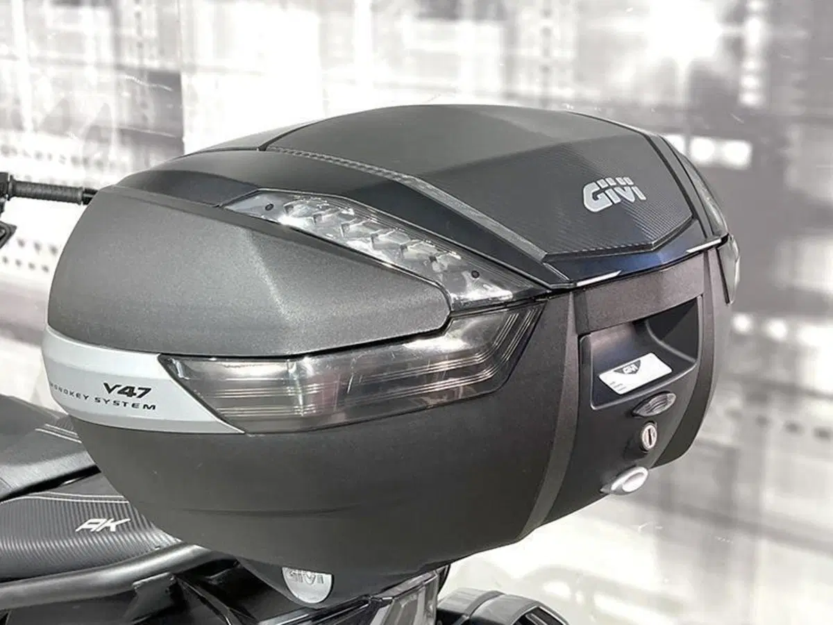 Kymco AK 550 ETS (2021 - 26) (9)