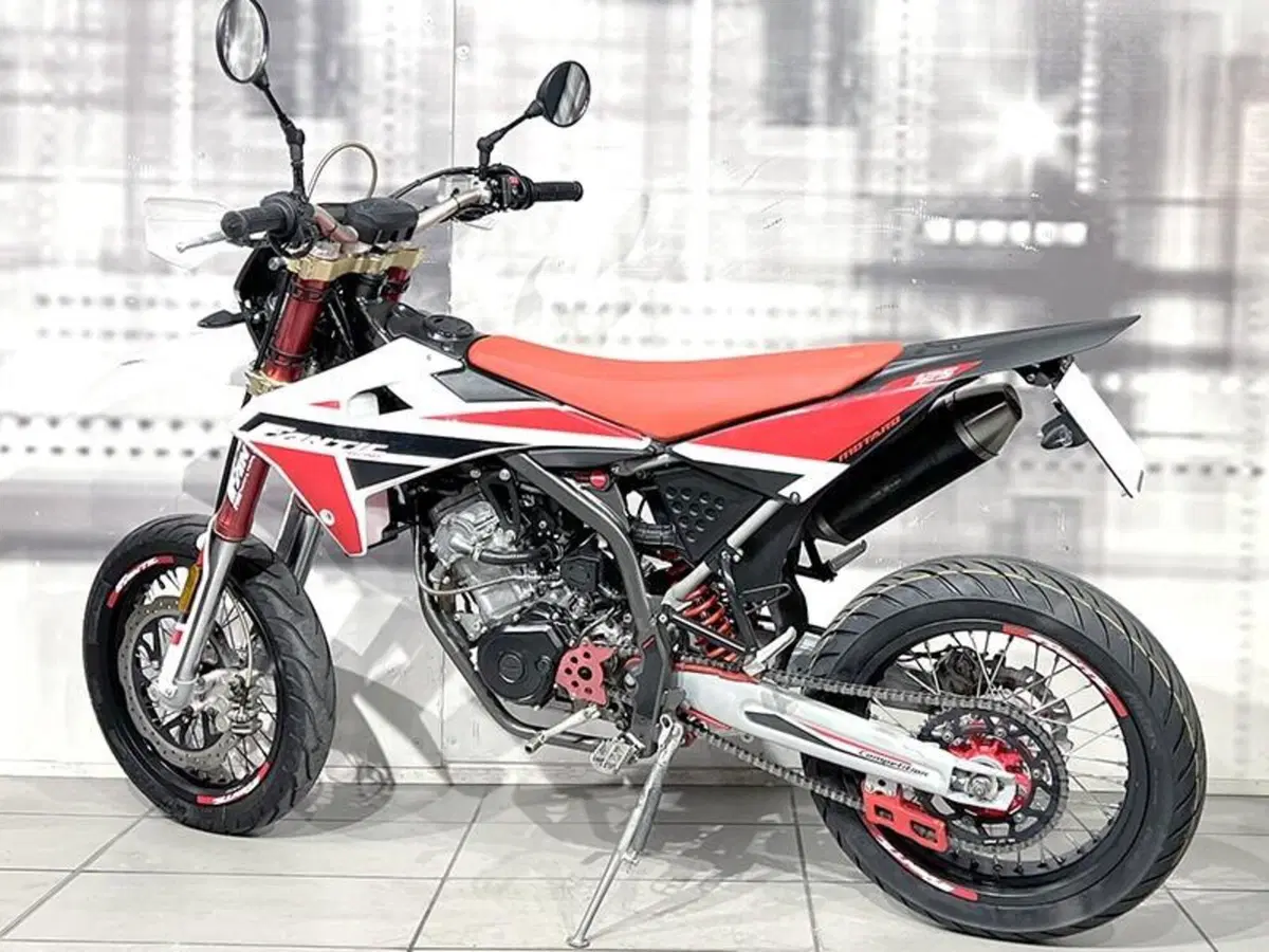 Fantic Motor XMF 125 Motard Competition 4t (2021 - 22) (2)