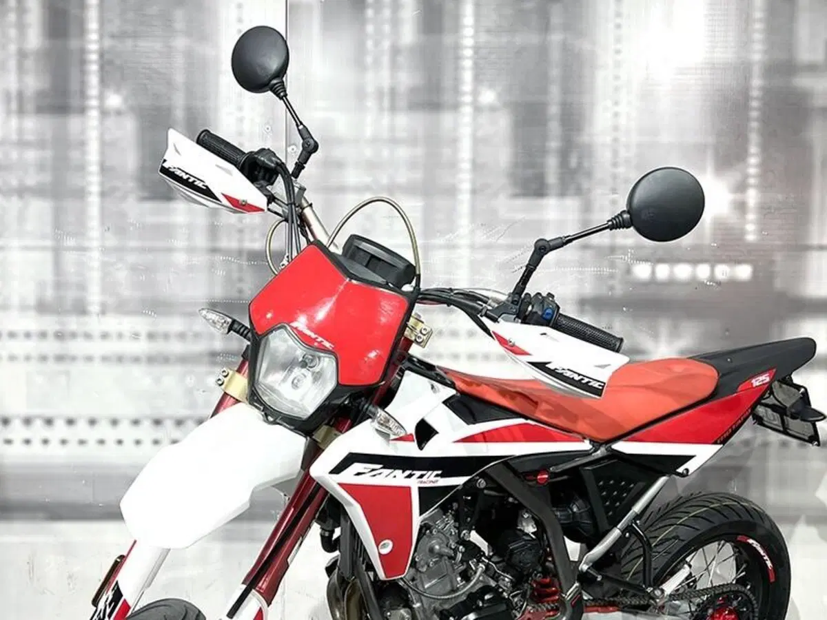 Fantic Motor XMF 125 Motard Competition 4t (2021 - 22) (5)