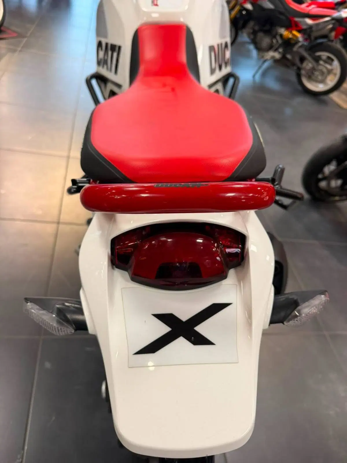 Ducati DesertX Rally (2024 - 25) (10)