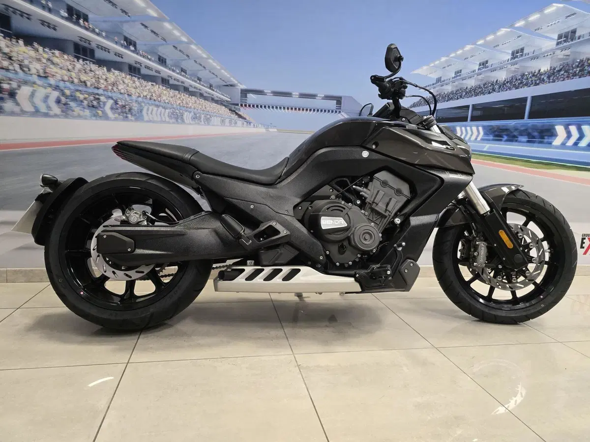 Benda Motorcycles LFC 700 Pro (2026) (19)