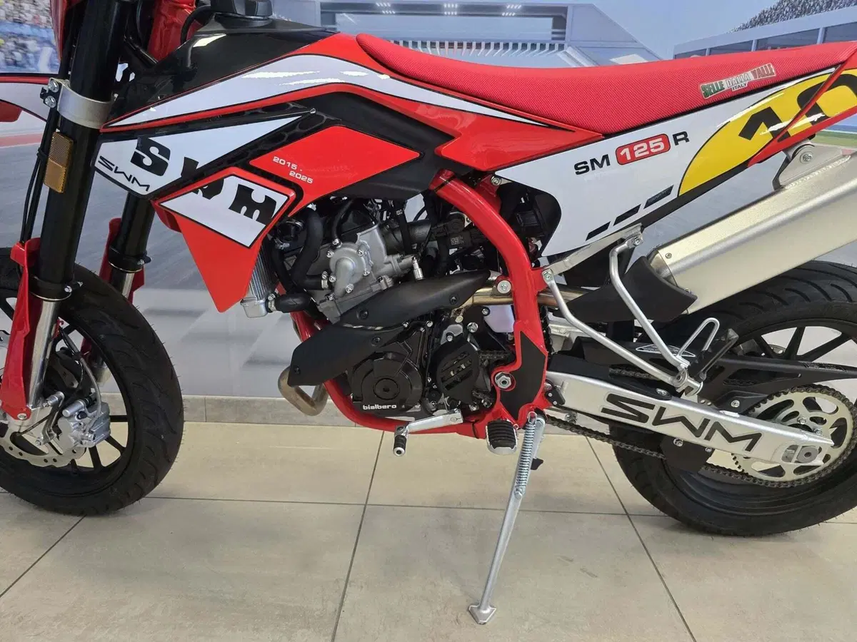 Swm SM 125 R Reborn (2026) (5)