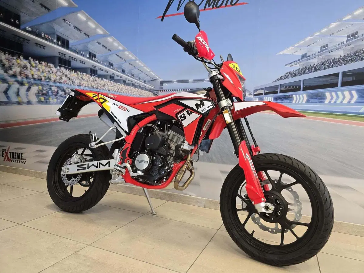 Swm SM 125 R Reborn (2026) (8)