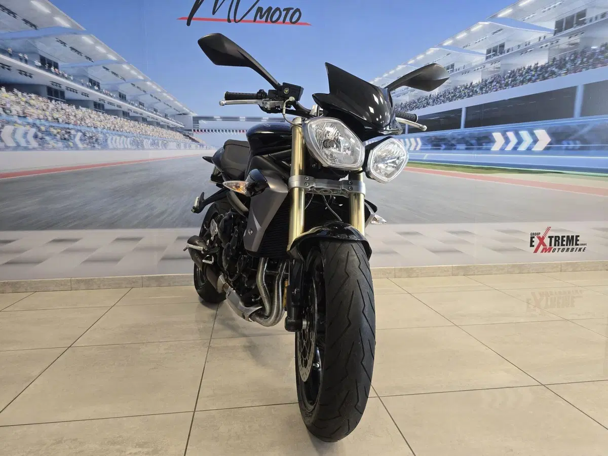 Triumph Street Triple ABS (2013 - 17) (2)