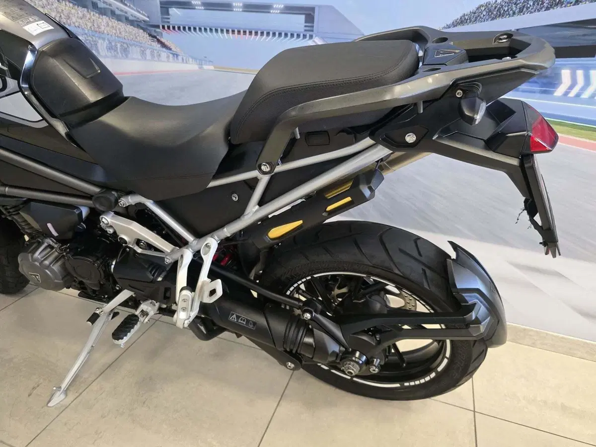 Triumph Tiger 1200 GT Explorer (2022 - 23) (7)