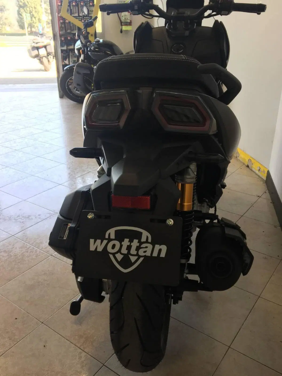 Wottan Motor GT2 300 (2025 - 26) (4)