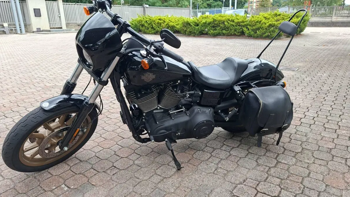 Harley-Davidson 1800 Low Rider S (2016 - 17) - FXDLS (2)