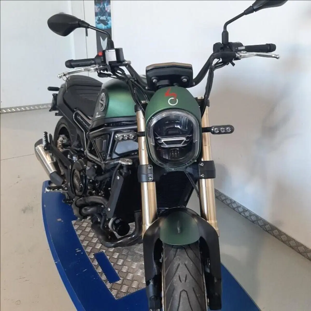 Benelli Leoncino 800 (2022 - 26) (3)