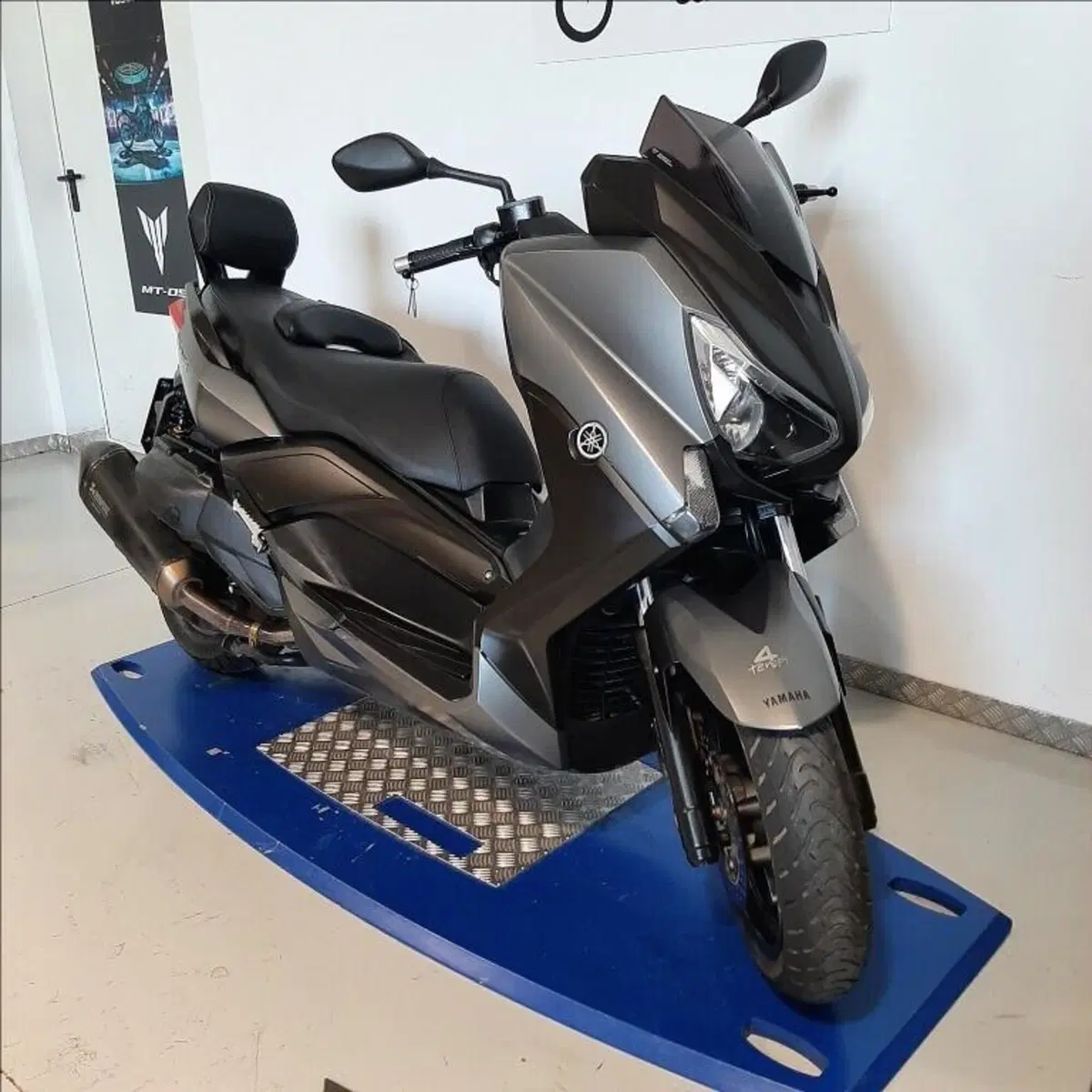 Yamaha X-Max 400 (2013 - 16) (2)