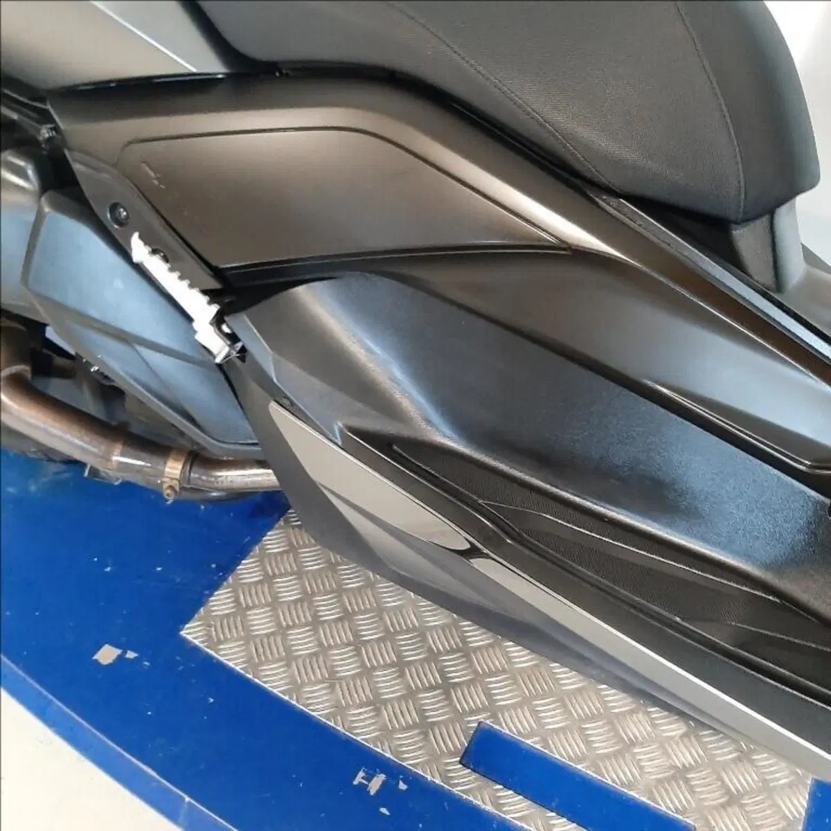 Yamaha X-Max 400 (2013 - 16) (9)