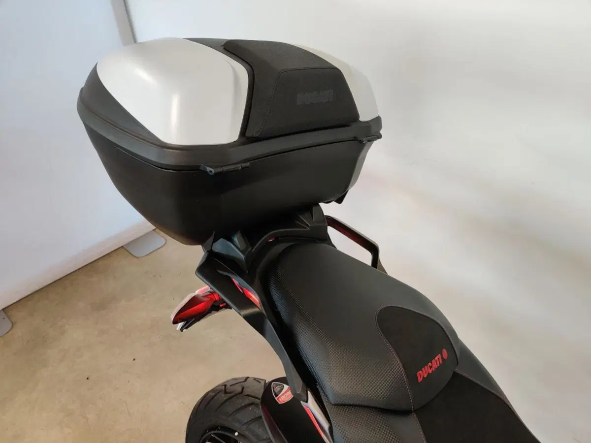 Ducati Multistrada 1200 Enduro (2016 - 18) (9)