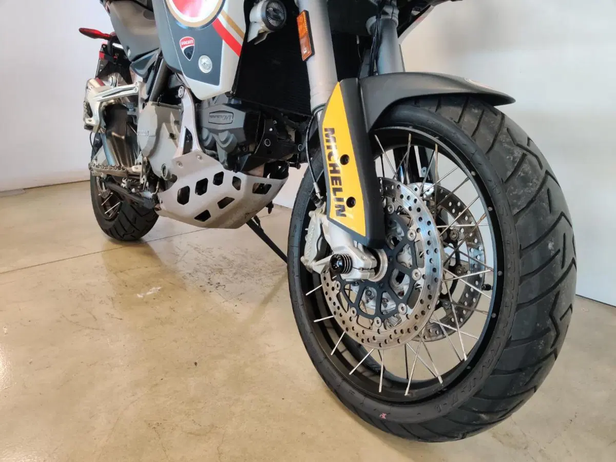Ducati Multistrada 1200 Enduro (2016 - 18) (4)