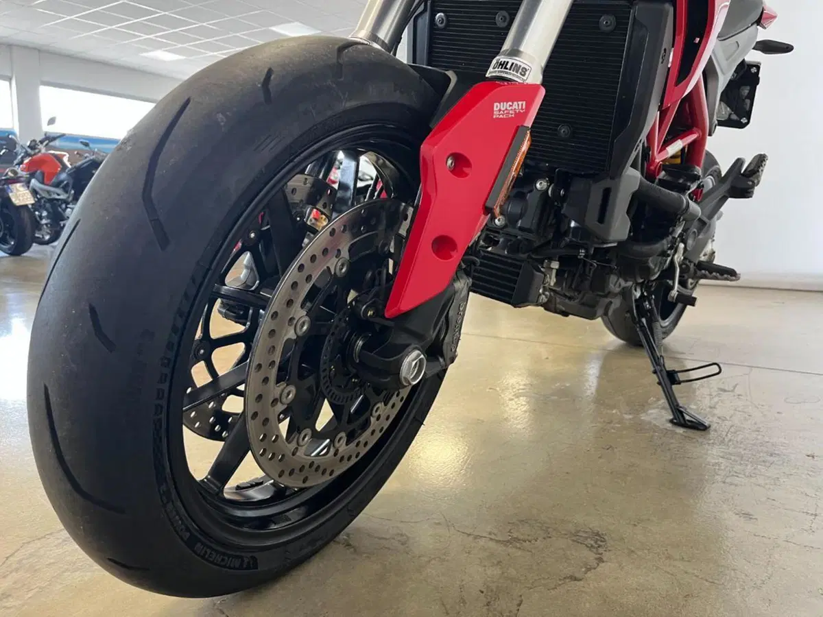 Ducati Hypermotard 939 (2016 - 18) (3)