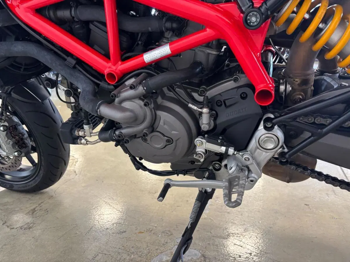 Ducati Hypermotard 950 SP (2022 - 25) (8)