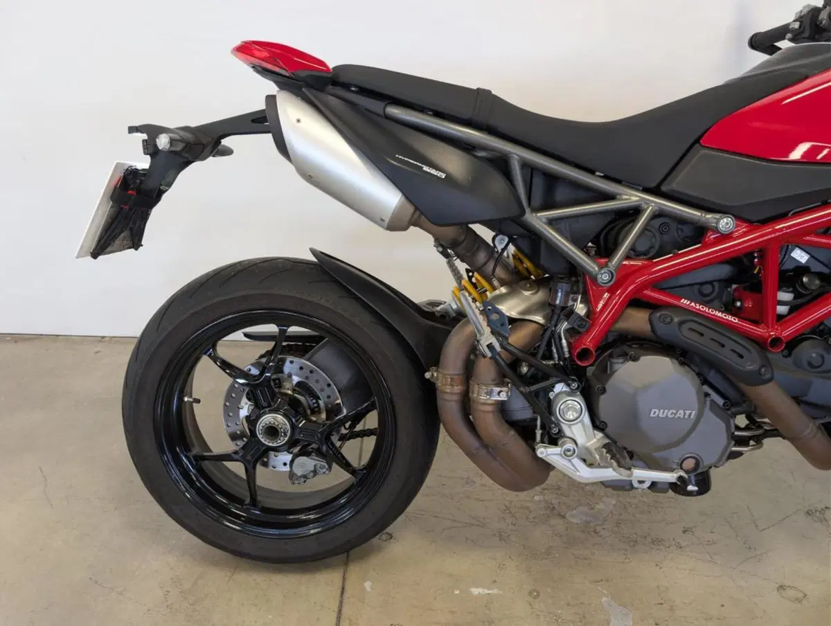 Ducati Hypermotard 950 (2022 - 25) (5)