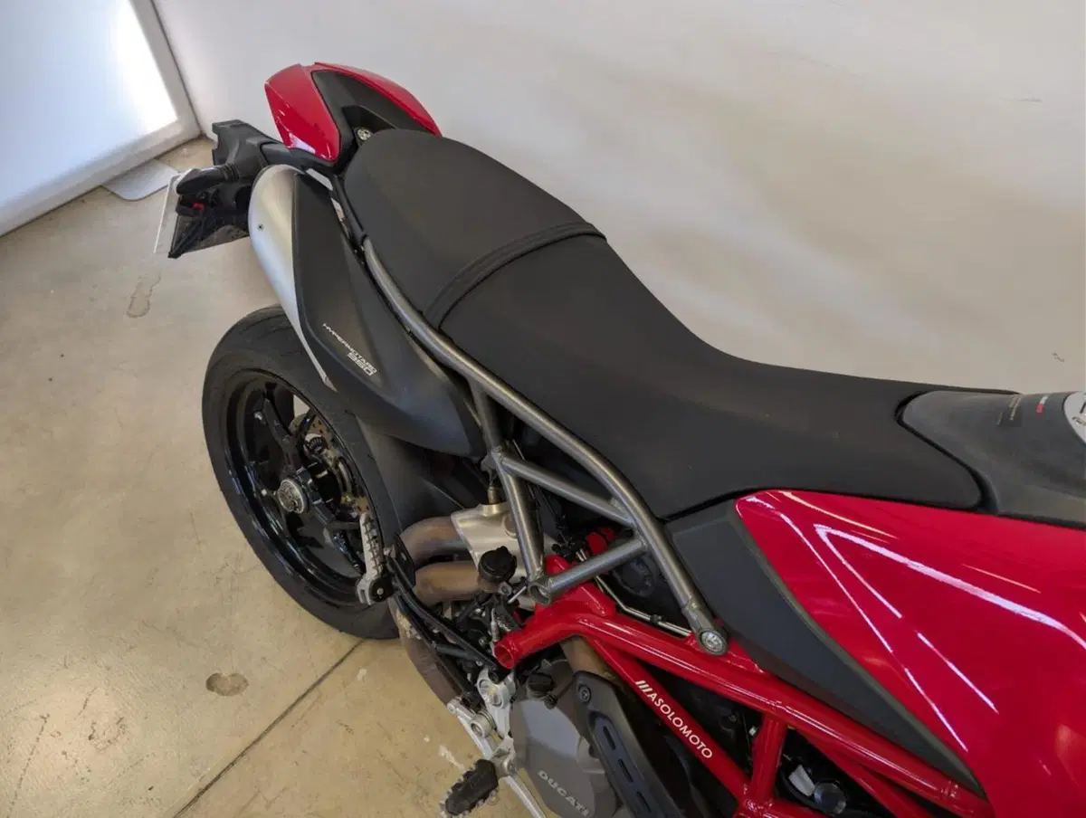 Ducati Hypermotard 950 (2022 - 25) (7)