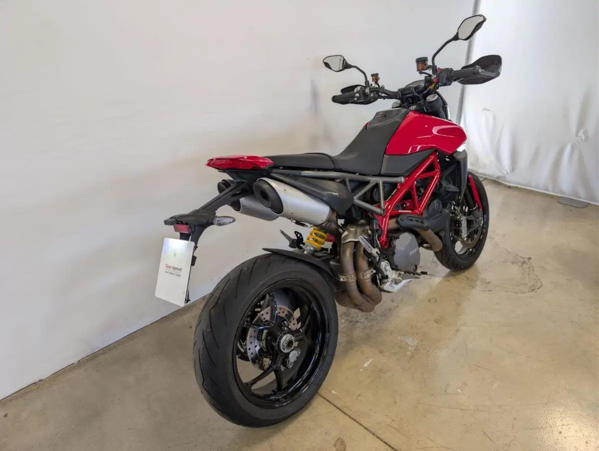 Ducati Hypermotard 950 (2022 - 25) (9)