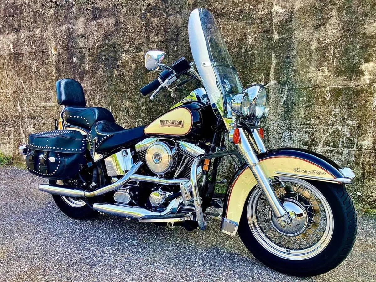 Harley-Davidson 1340 Heritage Classic (1984 - 98) - FLSTC (2)