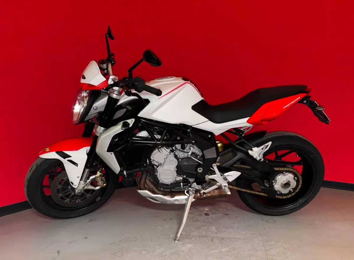 MV Agusta Brutale 800 (2012 - 15) (3)