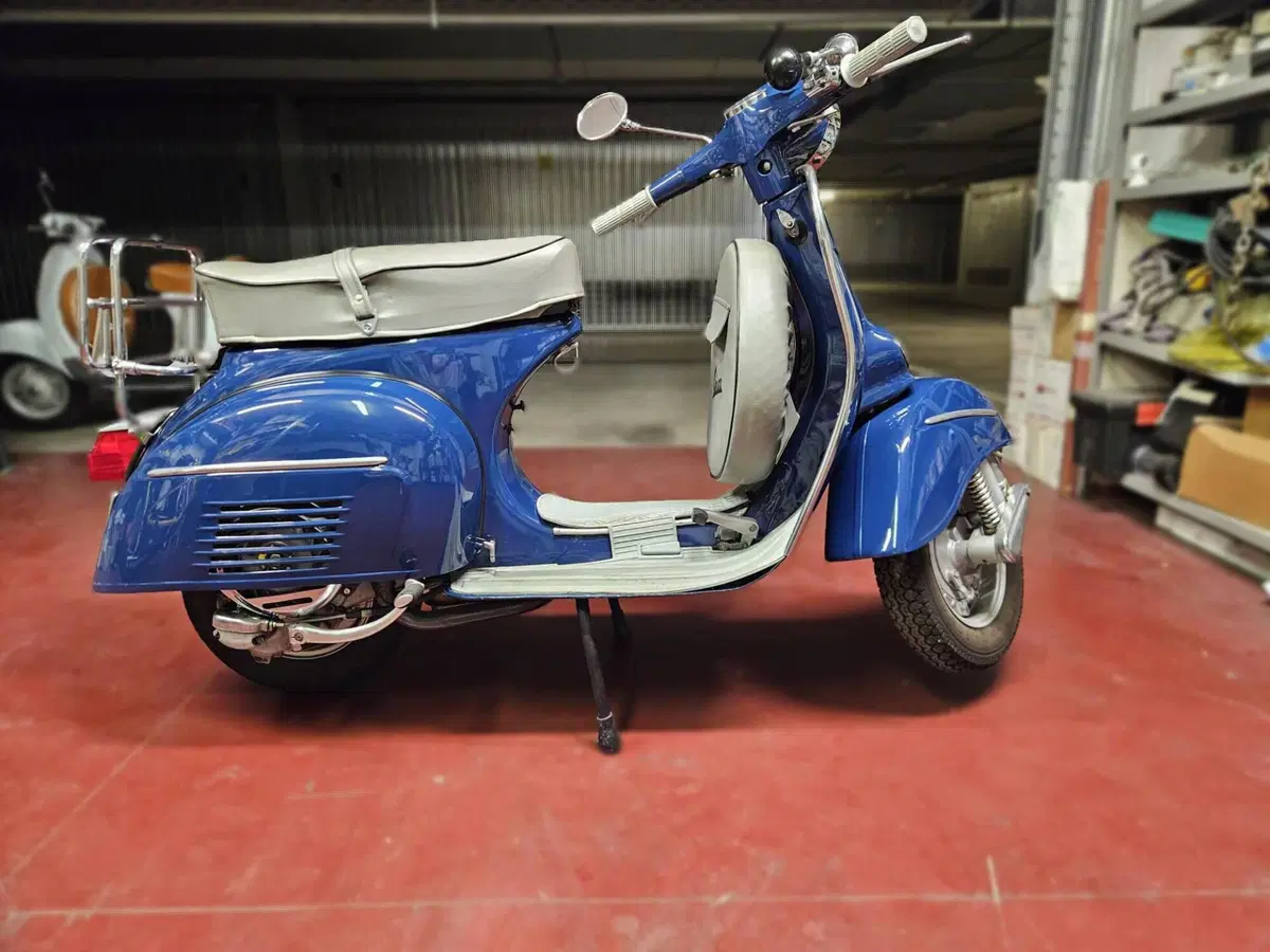 Piaggio vespa Sprint Veloce 150 (5)