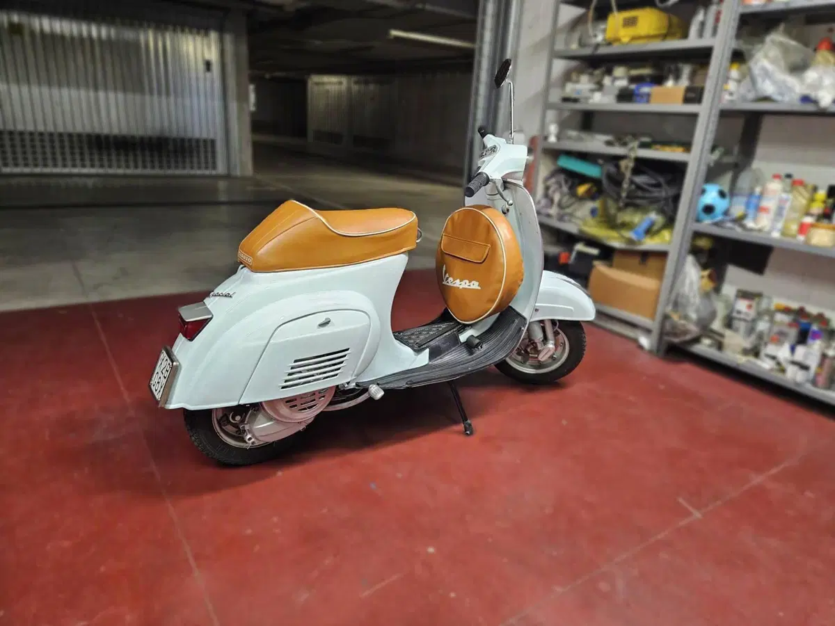 Piaggio Vespa special V5A2T (2)