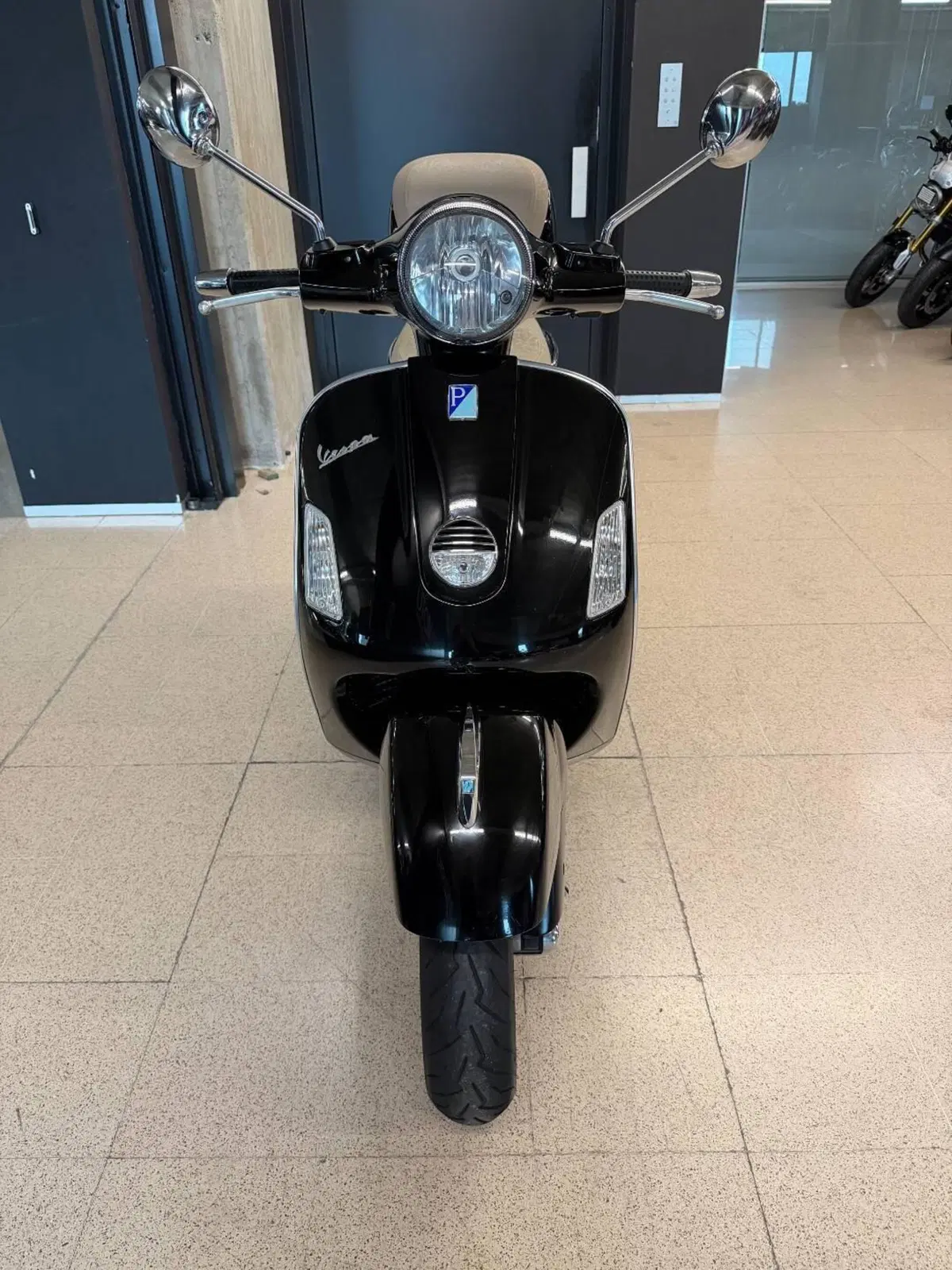 Vespa GTS 250 i.e. (3)