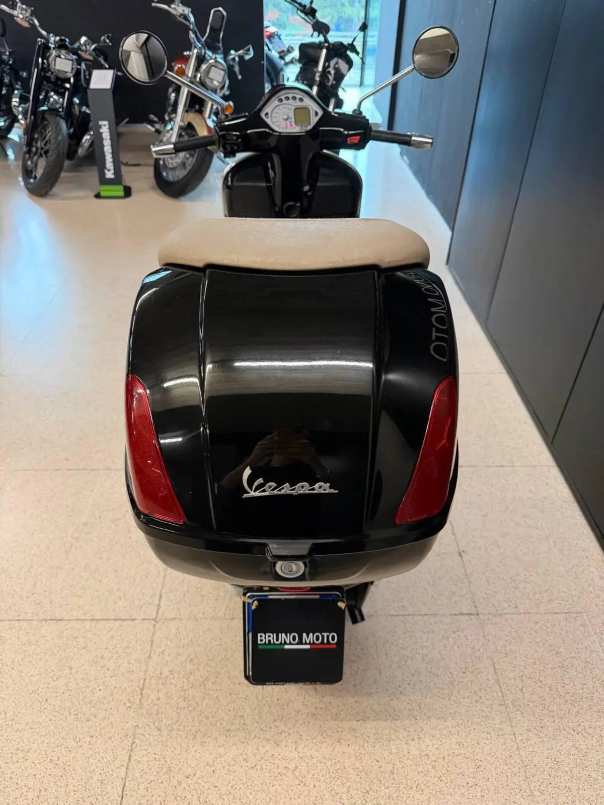 Vespa GTS 250 i.e. (4)
