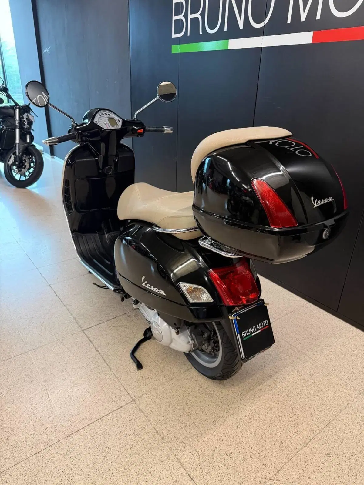 Vespa GTS 250 i.e. (5)