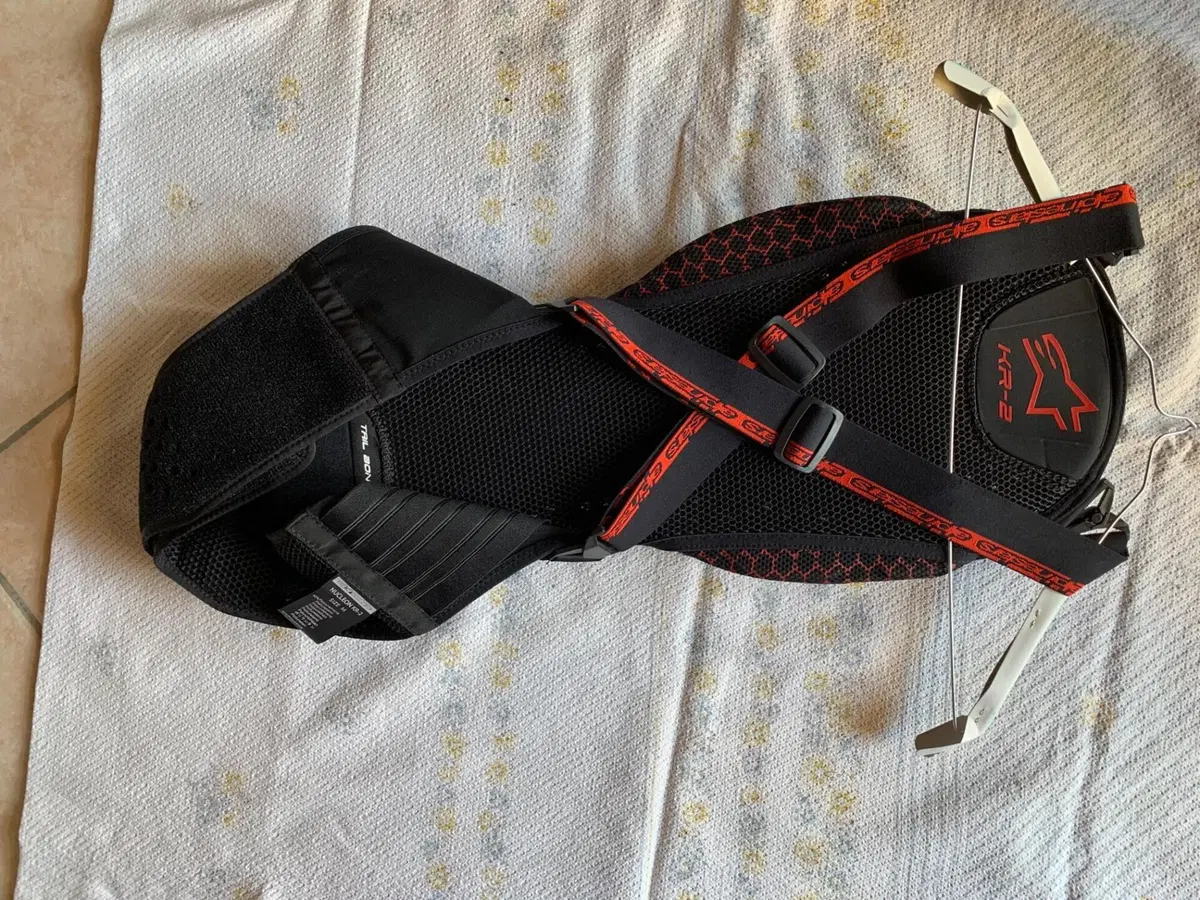 ALPINESTARS NUCLEON KR-2 – PARASCHIENA CE LIVELLO (2)