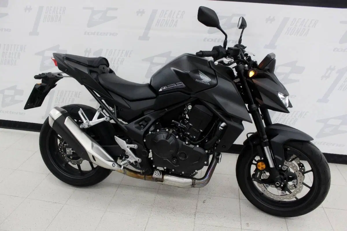 Honda CB 750 Hornet (2025) (3)