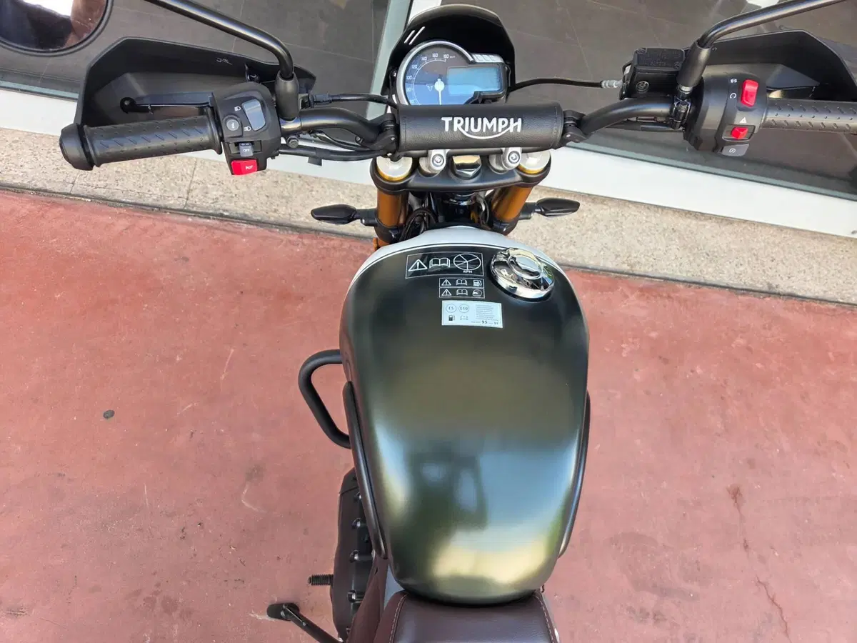 Triumph Scrambler 400 X (2024 - 26) (12)