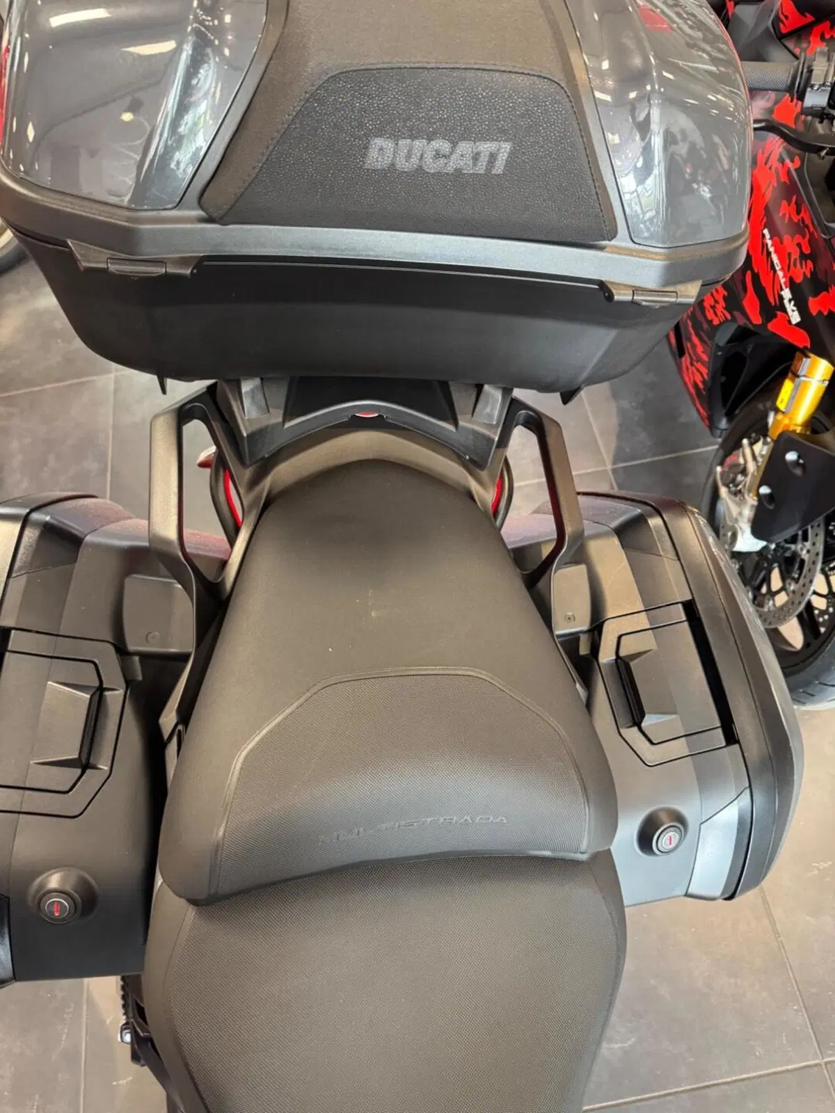 Ducati Multistrada V2 S (2022 - 24) (5)