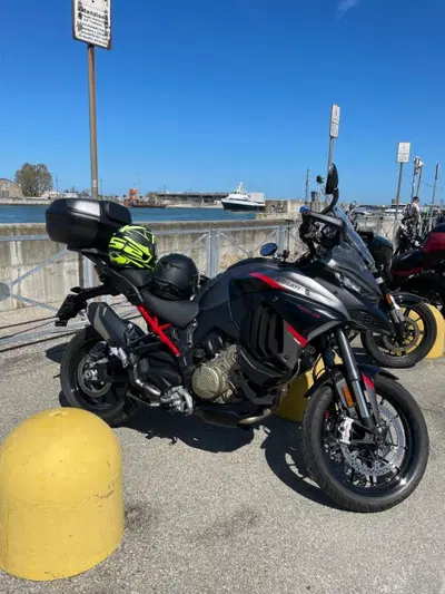 Ducati Multistrada V4 S Grand Tour (2024) usata