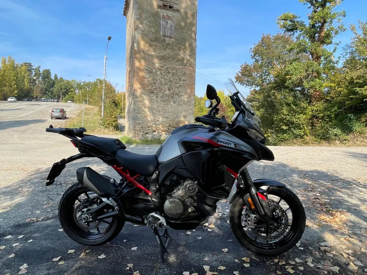 Ducati Multistrada V4 S Grand Tour (2024) (4)