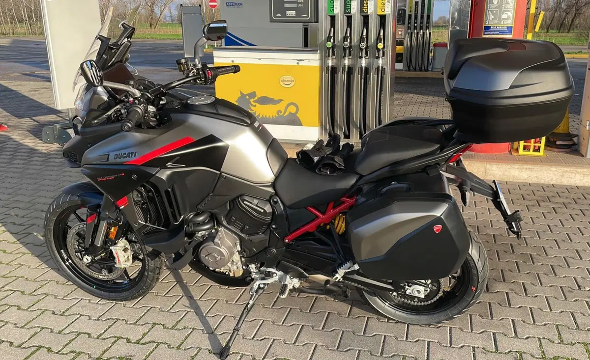 Ducati Multistrada V4 S Grand Tour (2024) (3)