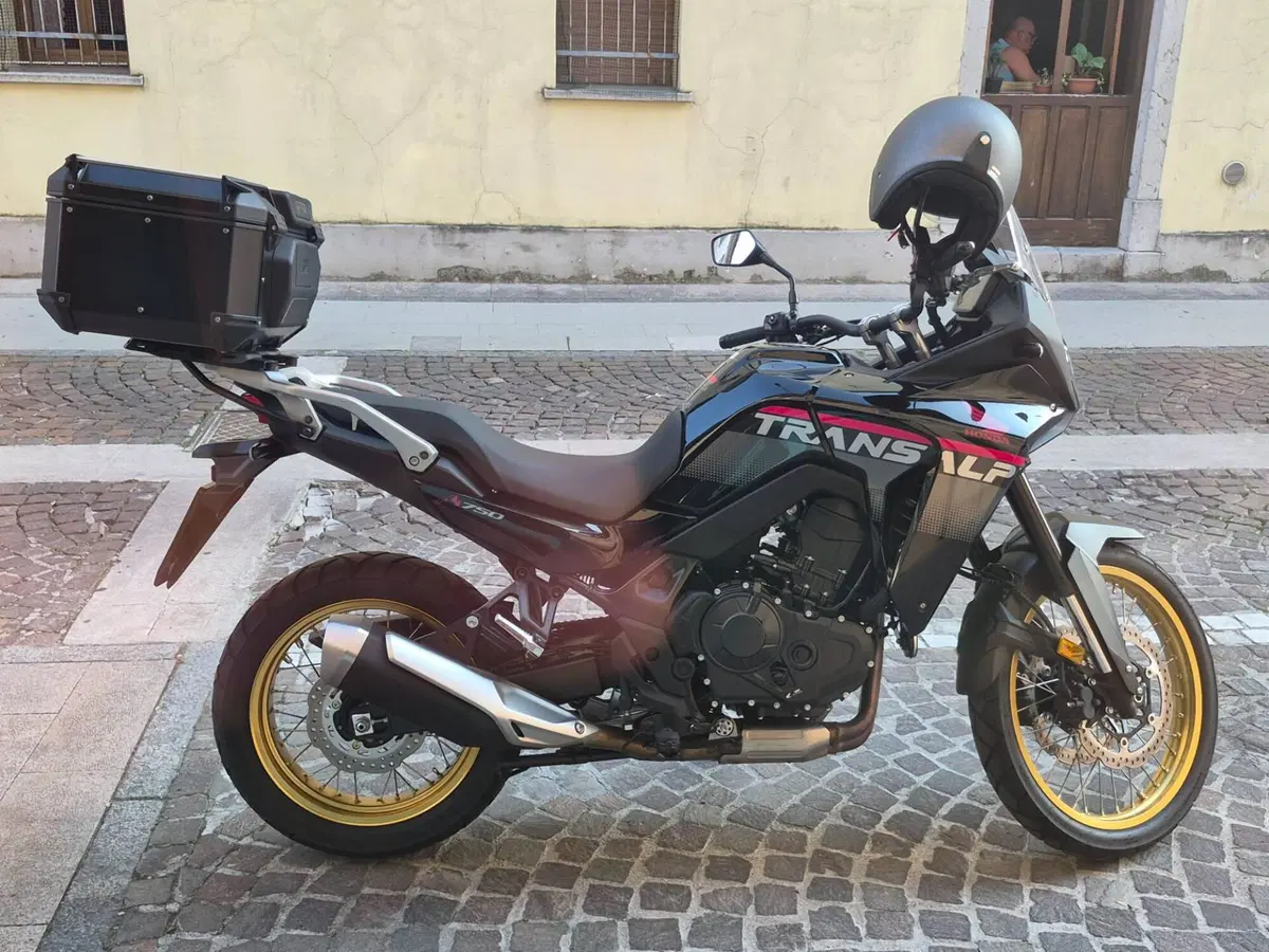 Honda Transalp XL750 (2025) (2)
