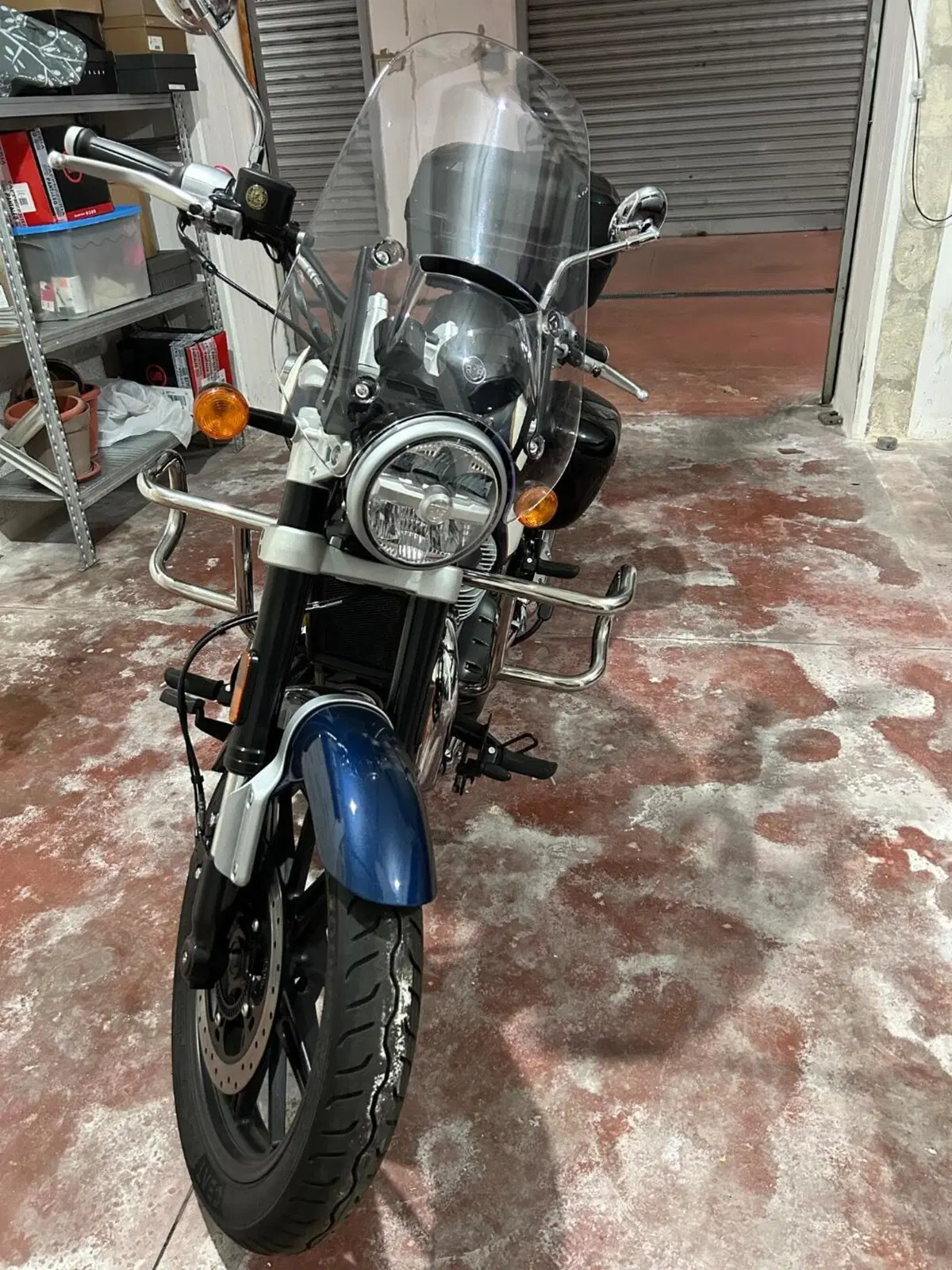 Royal Enfield Super Meteor 650 (2023 - 26) (4)