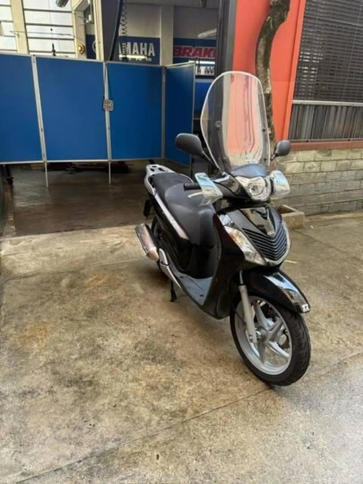 Honda SH 150i (2009 - 12) (3)