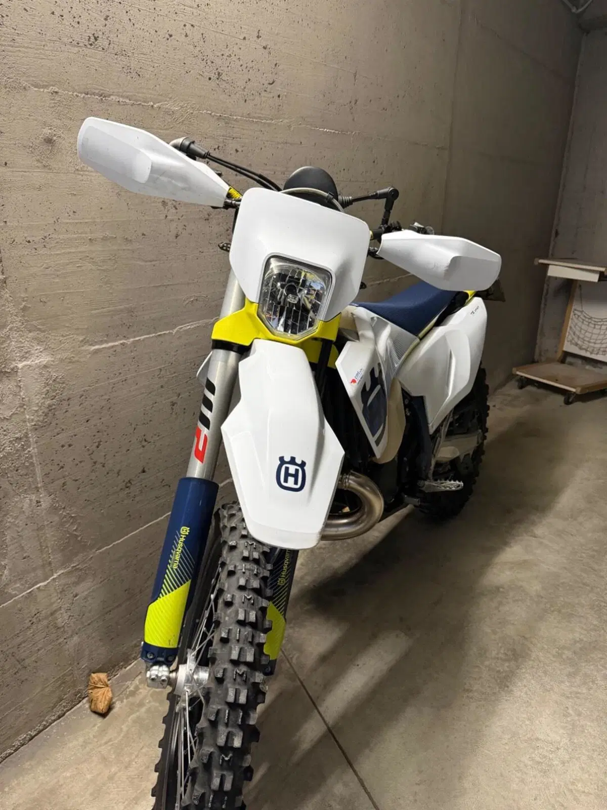 Husqvarna TE 250 (2024) (3)